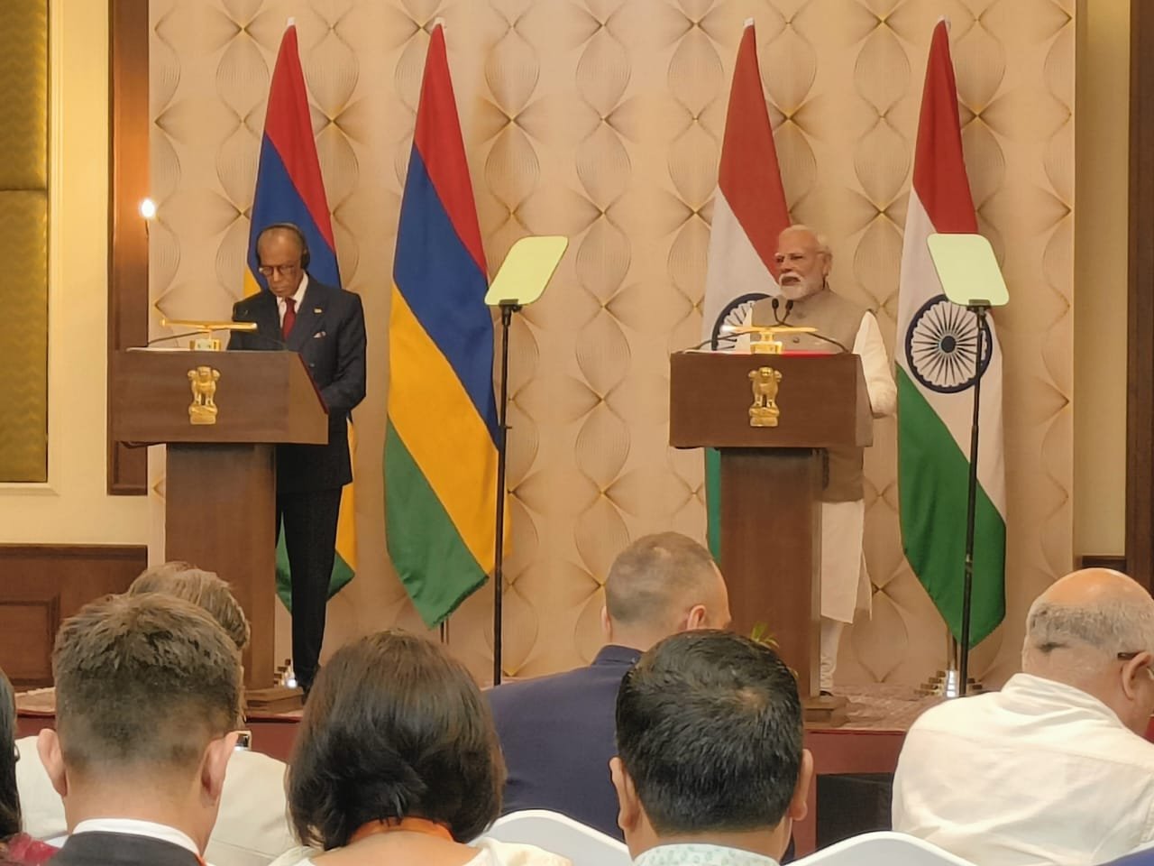 Maldives PM meeting at Taj Banaras